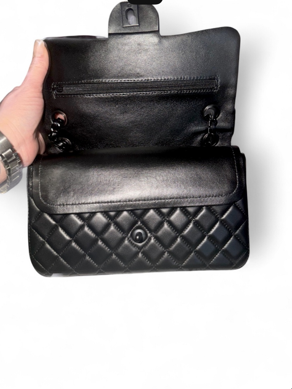 Black Quilted Chain Shoulder Bag - Women - Picture 4 of 8